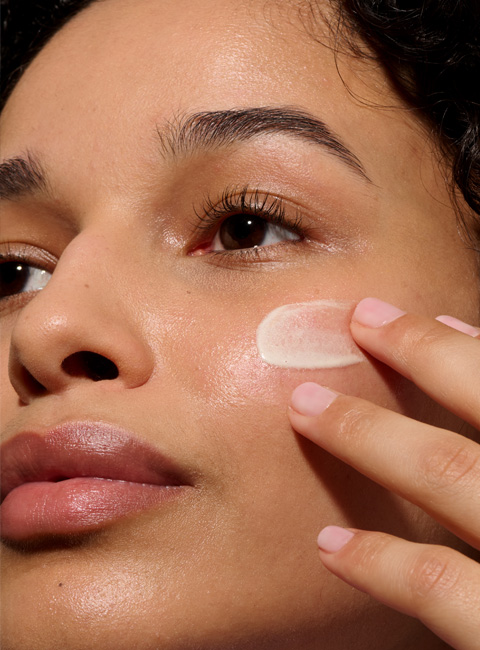 UVEBLOCK Sun Serum SPF 50 Сыворотка солнцезащитная увлажняющая с эффектом сияния 28 мл